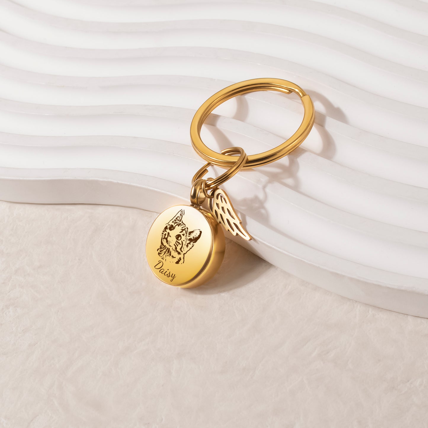 Round Pet Portrait Coin Memorial Key Chain