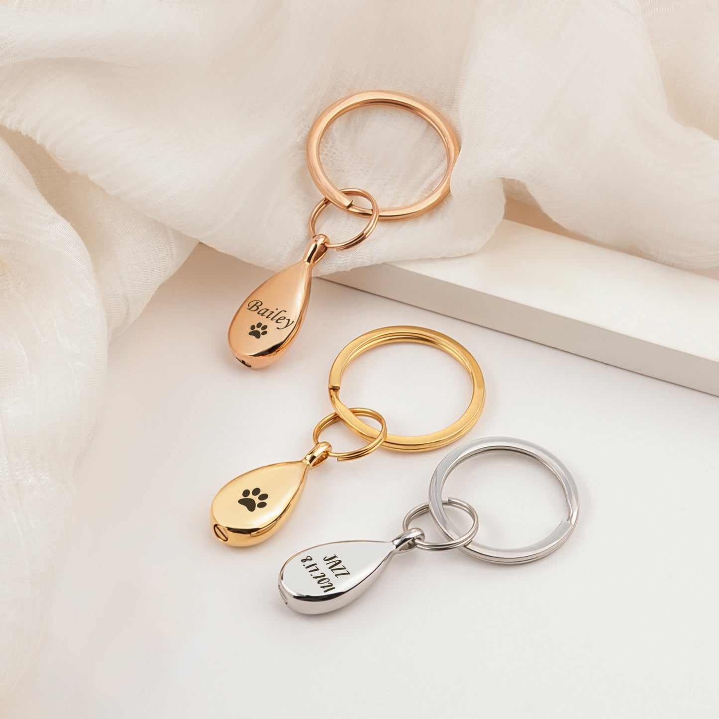 Pet Portrait Teardrop Memorial Key Chain