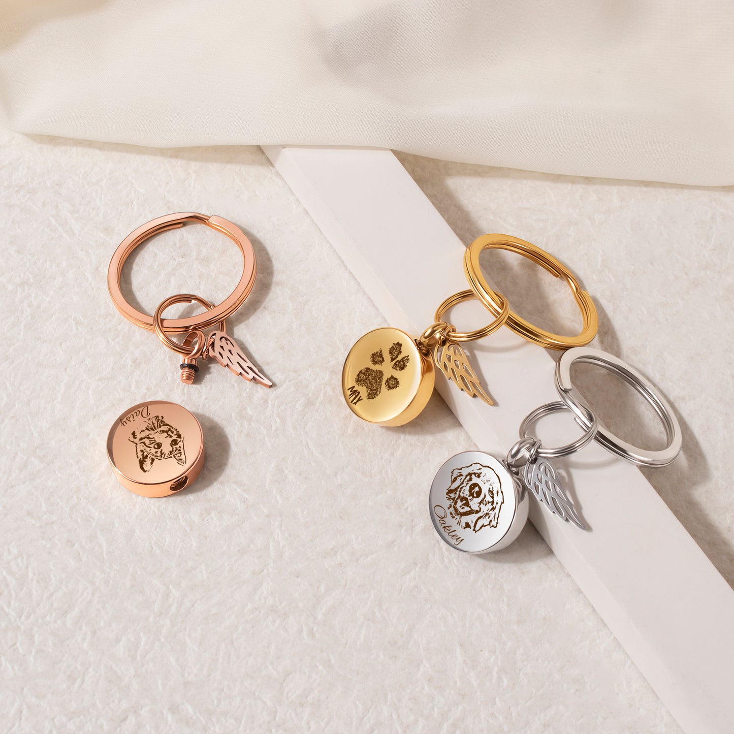 Round Pet Portrait Coin Memorial Key Chain