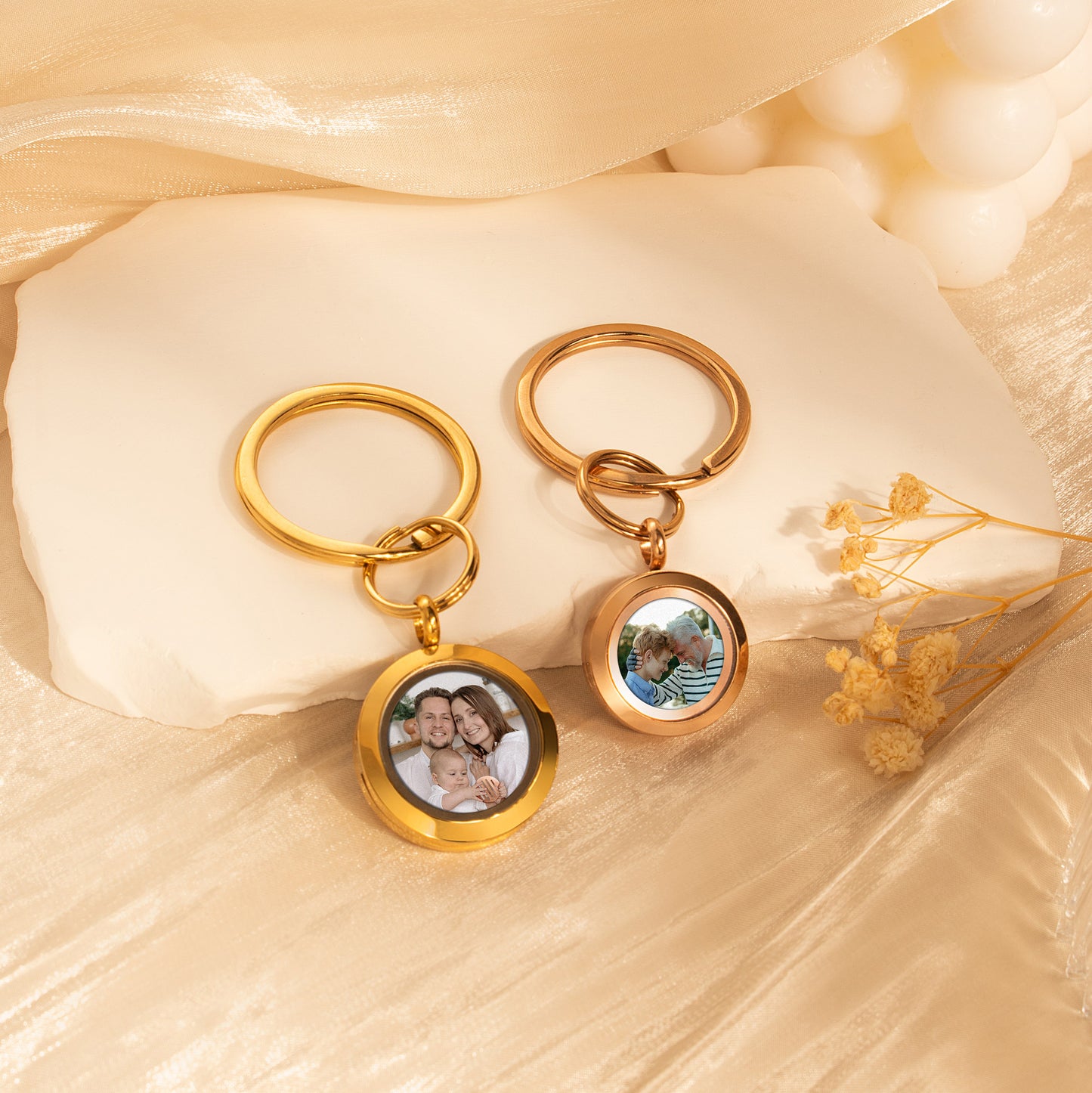 Glass Round Photo Locket Keychain